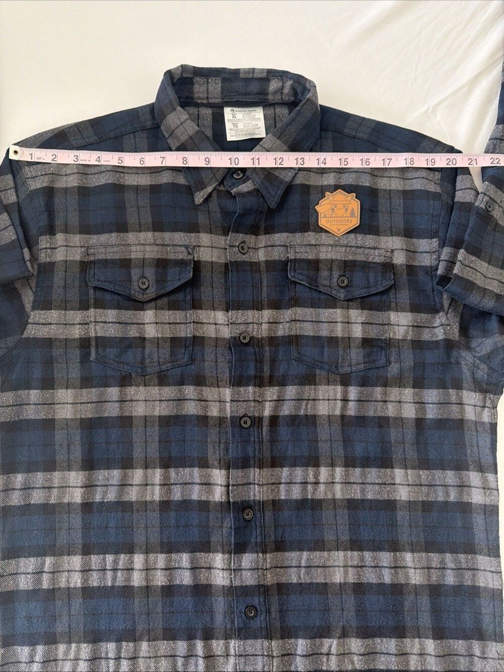 Pokemon Center Outdoors Pikachu Flannel Shirt Mens XL Blue Gray Hiking Camp GUC - Picture 7 of 12